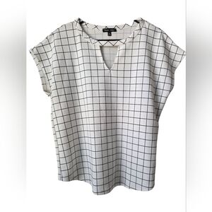 Moa Moa Black & White Grid Print V-Neck Top